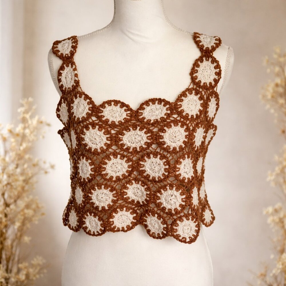 Julia by Loved Crochet Tank Top Brown White Boho Y2K Scalloped Hem Size M